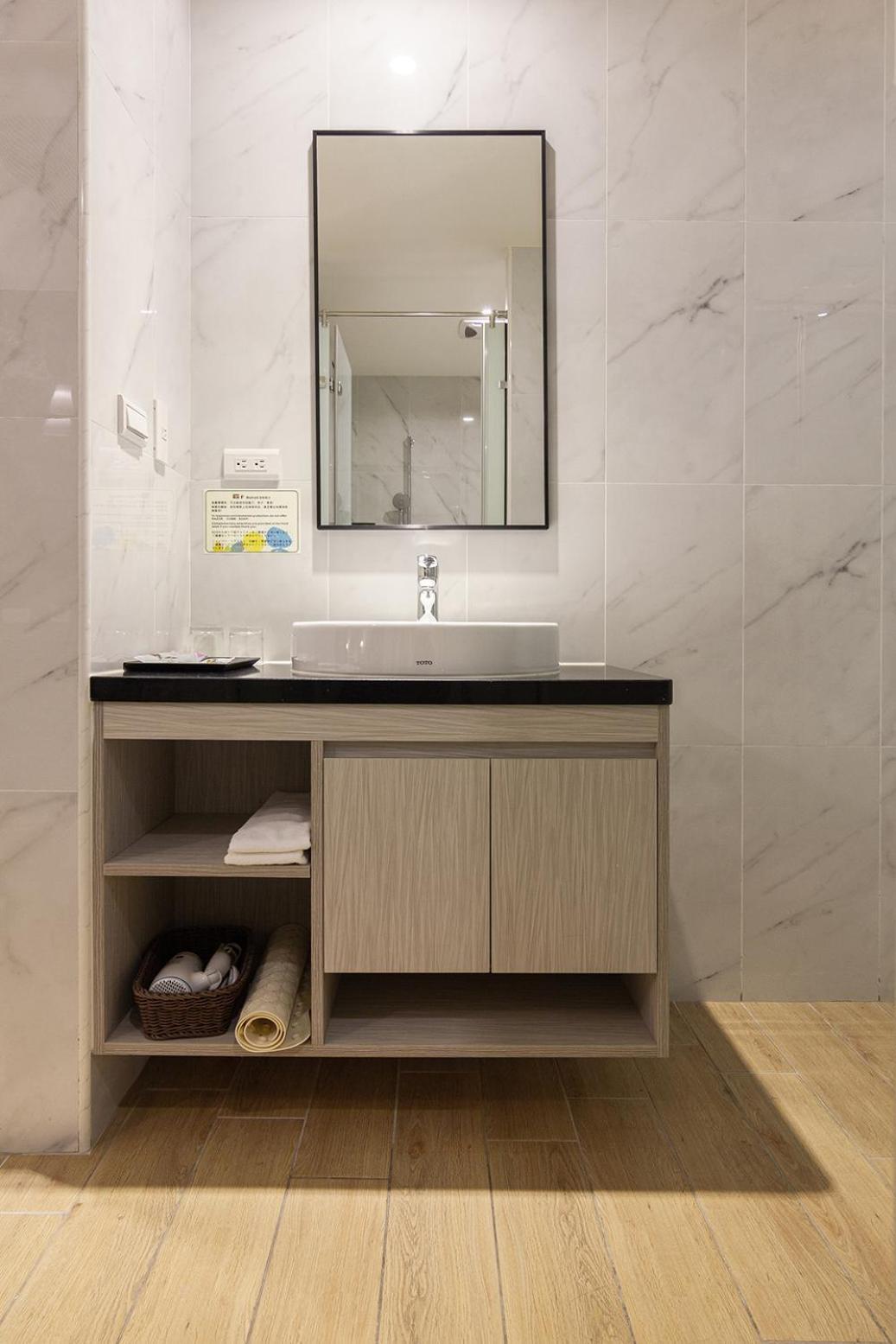 Check Inn New Taipei Luzhou Zewnętrze zdjęcie